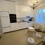 דירה Ani